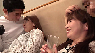 Shinjuku: Picking up Troubled Married Women From the Provinces in Front of the Huge Bus Terminal - 10-1