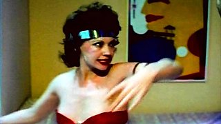 Amateur tennis player exposes her big boobs