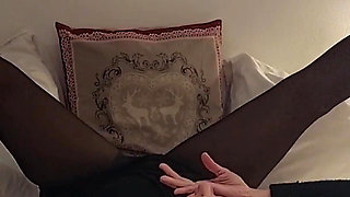 Selena's bed pleasure in tights