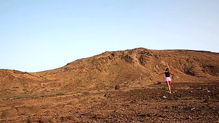 Beauty Maria masturbates solo in the desert