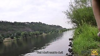 Cuckold observes how his gf nails for money in park