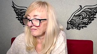 Blonde MILF with glasses on webcam