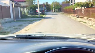 Rough fucking of a narrow blonde in a car out of town