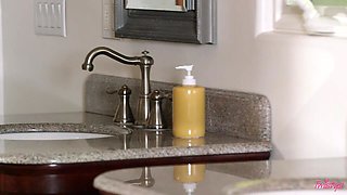 Abigail Mac's Fresh Start in a Passionate Encounter