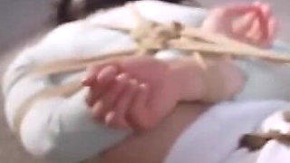 Ms6- Bondage Vibrator High Heel