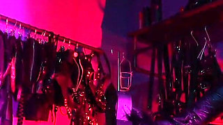 Deep Throat Doggy _mistress Lunatika