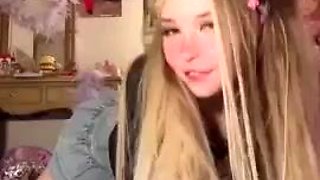 Belle Delphine_Nostalgia Quest