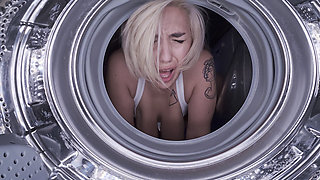 Freeuse Stacked American Stepmom Loves British Cock!