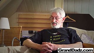 Old Psychologist Tries a New Method