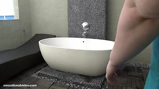 Glory Foxxx Anal Bath And Smash - Bbw blonde loves ass fucking