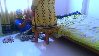 Arabian Hot Woman Fucked Hindu Maid Guy While He Was Cleaning Her Room - Cowgirl Riding on Work Guy's Big Cock