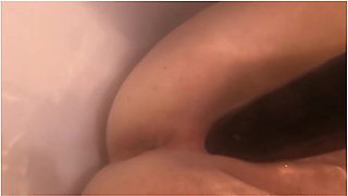 Solo Fun In The Bath