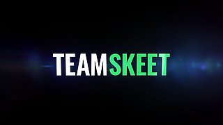 Fucking my hot stepmom while phoning with girlfriend