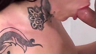 Alt Stepmom Tries Anal for the First Time, Lara Croft, Ass to the Limit on Pepeporn