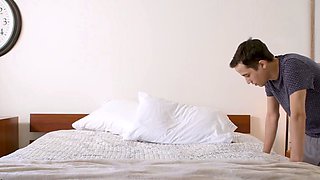Family Hook Ups - Hot Alexia Anders Jumps On Her Stepbro's