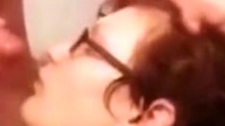 Reifes deutsches Deepthroat-Blowjob von einem Amateurpaar