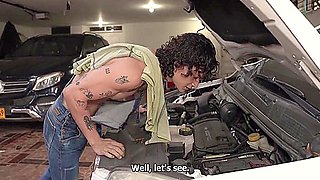 Mechanic Repairs Everything For His Busty Client In A Single Check-up