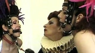 Amateurs Filming Group Sex