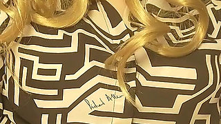 Giantess Stepsister Swallows Him the Potion Wears off