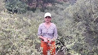 Indian College Girl Kamini Gives Blowjob to Best Friend in Viral Desi Sex Scene