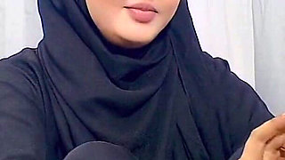 Indian Bengali Sadia Bhabhi Brought Her to Cox's Bazar Hotel to Enjoy