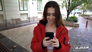Bjraw hungarian honey mia de vil gags on a Big Dick