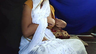 Solo Play by self sexy hot girl showing boobs