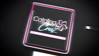 Catalina Cruz - Sensual Soaking