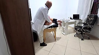 A Milf Gets Fingered By The Proctologist During An Anal Exam