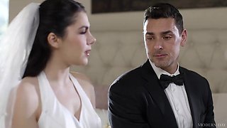 Bride Valentina wanted her asshole pumped so bad, she cheated with a best man
