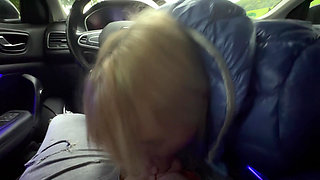 Outdoor Car Blowjob Cumshot Deep Throat Squirt Couple Blonde MILF Squirt