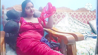Horny Ma'am & the Aroused Servant - Tamil Hot Viral Video with Dirty Talking