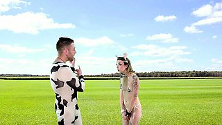 Blonde vs brunette outdoor outrage