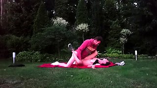 Summer Squirt A Fountain of Orgasms for this Sexy Milf