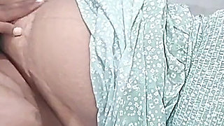 3 Months Pregnant Neigbour Fingaring and Fucking