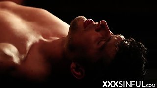 Erotic babe gets her ass fucked and jizzed on