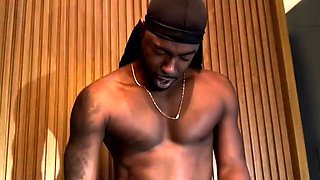 Grazyelisilva Shares Dick Of Daddy In Threesome