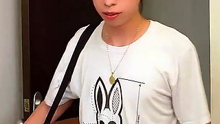 Stranger with a Huge Ass Invites Me to Her House and I End up Giving Her My Milk on Her Tits