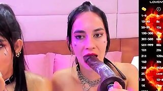 SMALL TIT BRUNETTE TATTOOED TEEN GIRLFRIEND CAUGHT IN SHOWER