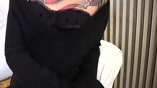 Sexy Emo Girl of 27 Years Old Would Like to Be a Porn Star