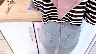 Malay Big Tits Hijab Teacher Sex in the Kitchen until Creampie