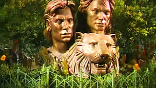 Versaute Taxifahrt mit hei&szlig;en Blondinen