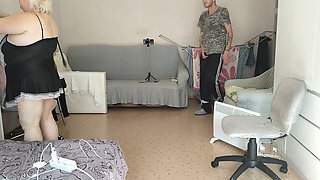 I Just Showed for a Maid a Dick, and She's Ready to Fuck