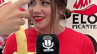 Interview with Elo Podcast Ends in a Blowjob and a Lot of Cum - Sara Blonde - Elo Picante