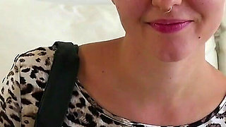 Hairy Pussy Girl Sucks! Licking Pussy!