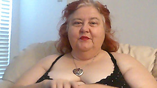 Mini Lipstic Chat Dressed