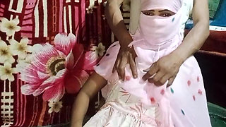 Desi Bhabhi Enjoy Video