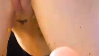 Amateur close up ass toying