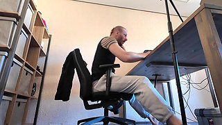 Jerking off to Porn