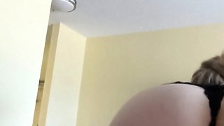 Large amateur cam woman uses two of her toys to masturbate